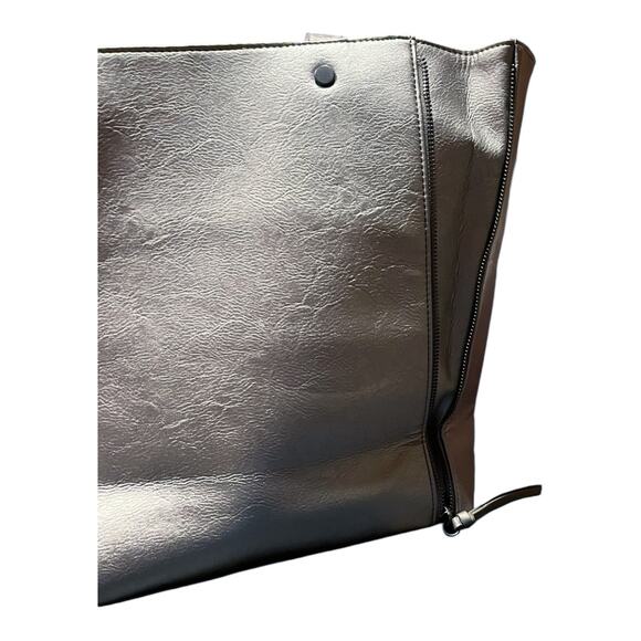 NEIMAN MARCUS Large Silver Tote Dual Handle Expandable Zippers Bucket Lined - Picture 8 of 11